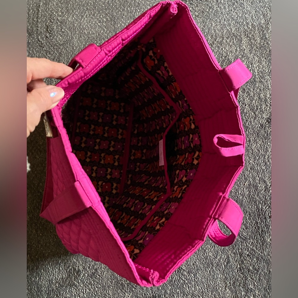 Vera Bradley large bucket tote mad, quilted fuchsia pink - Picture 6 of 10
